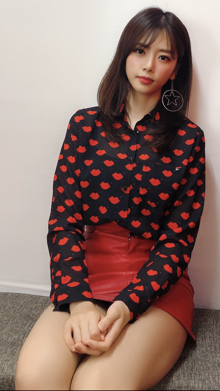 PqqZDsXi Kpop 1 16.png